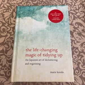 The Life Changing Magic of Tidying Up Marie kondo